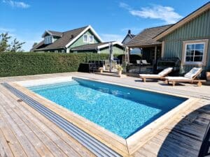 pp pool utomhus